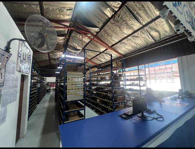 1,300M² FACTORY FOR SALE IN ALRODE SOUTH